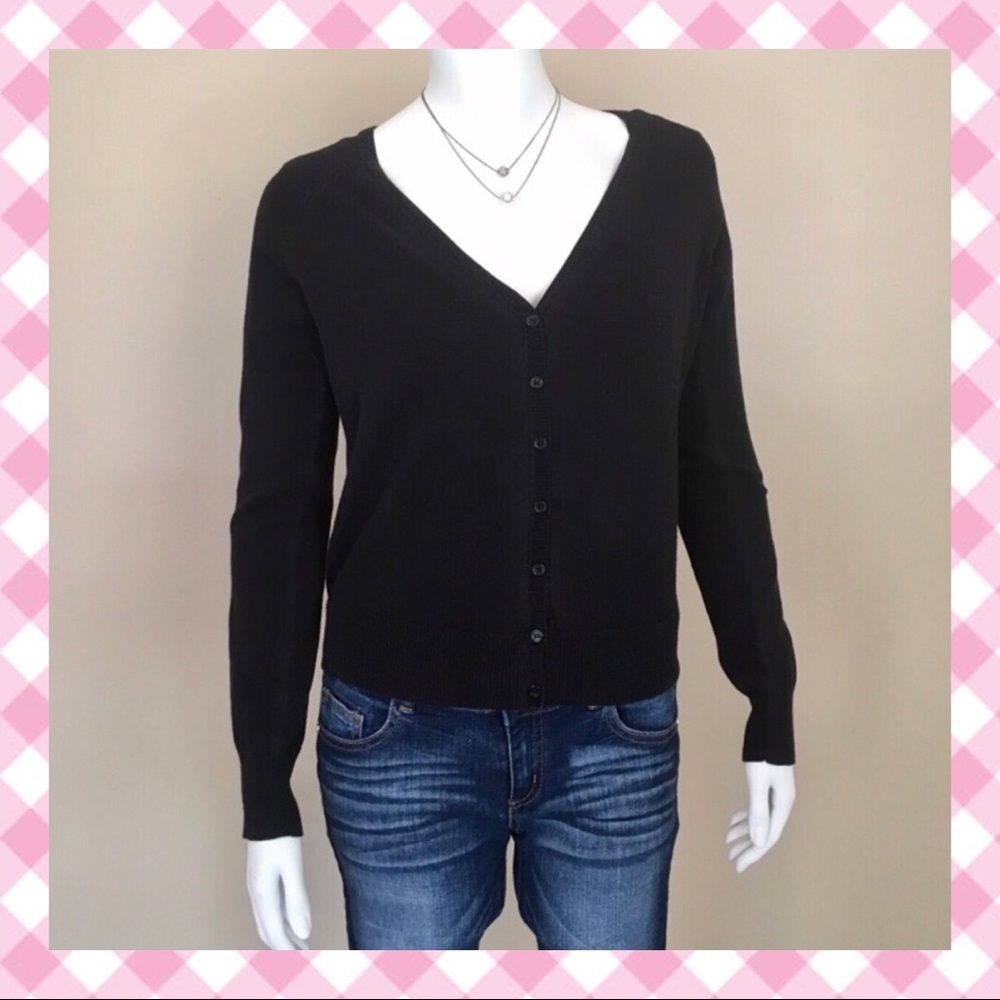 🎀Ambiance Button Down Sweater